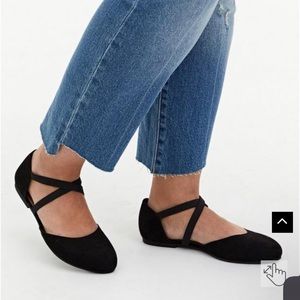 Torrid: Black Faux Suede Elastic Crisscross Strap Flat (WW)